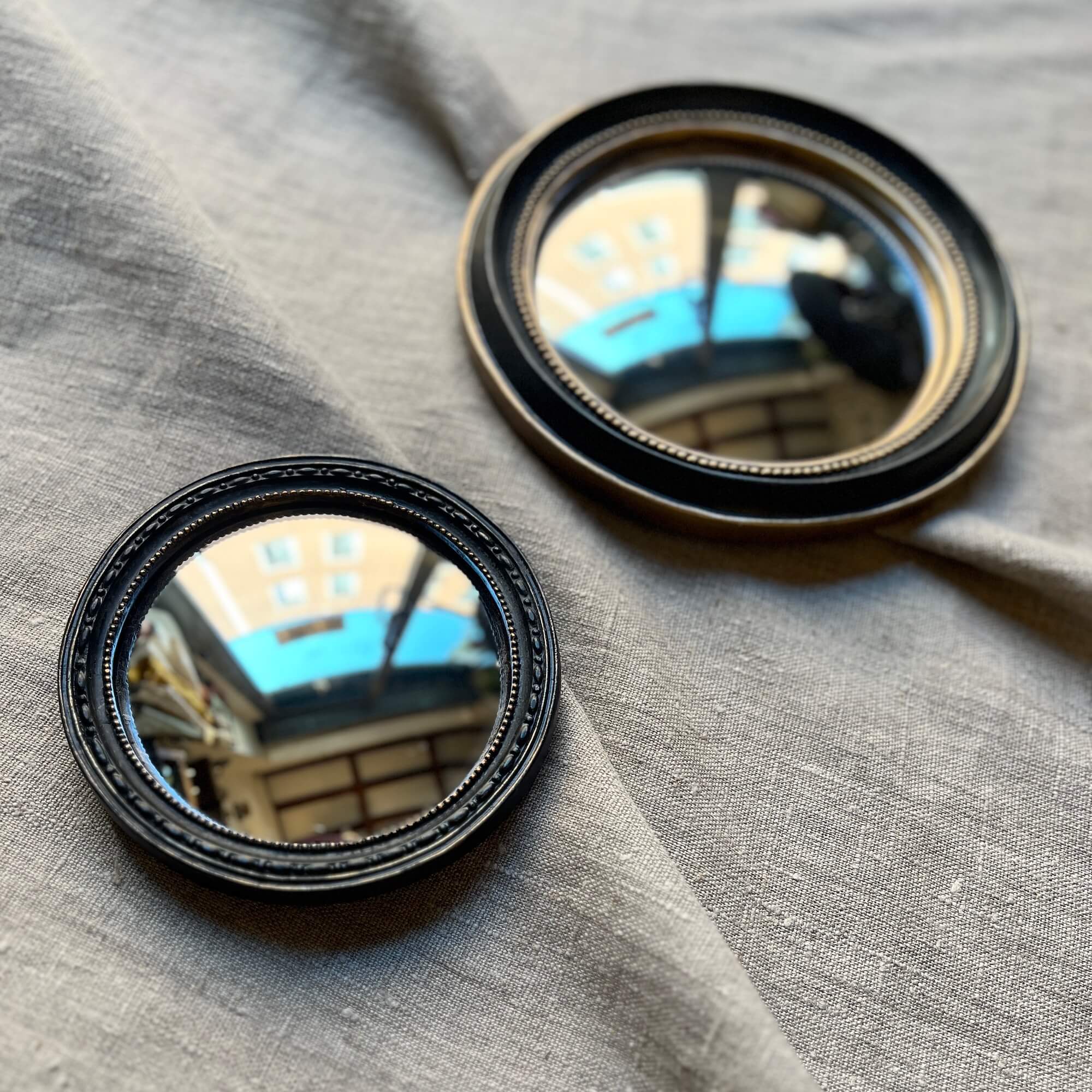 Specchio convesso - Piccole decorazioni – Madame Gioia Home