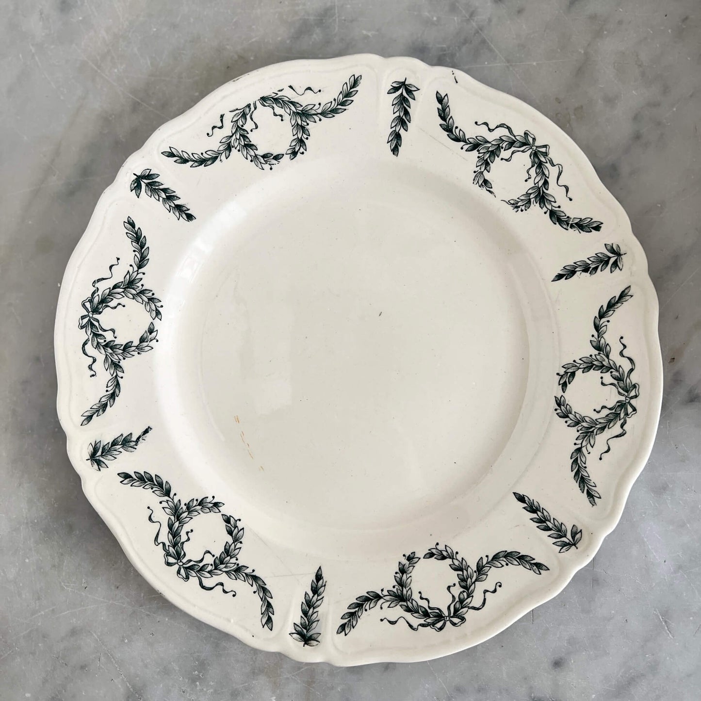 Single Flat Plates - Garlands - Terre de fer - Vintage